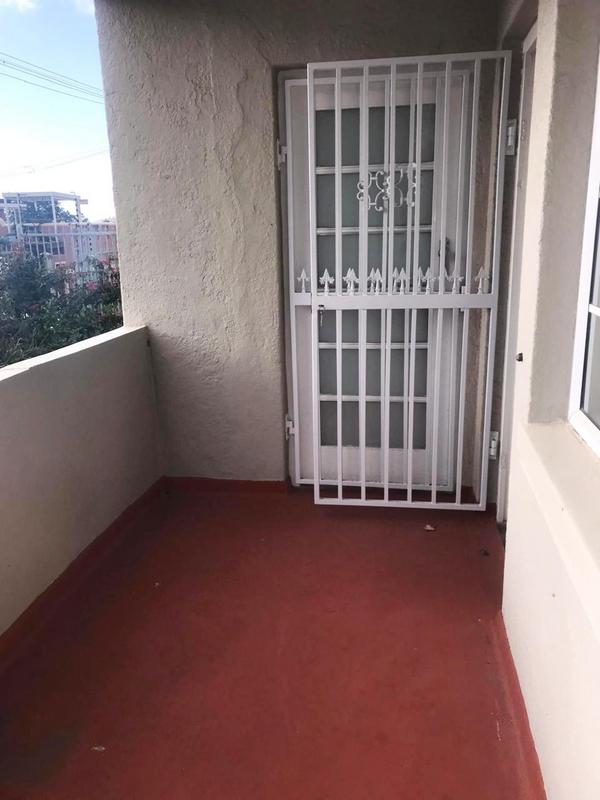 2 Bedroom Property for Sale in Tamboerskloof Western Cape